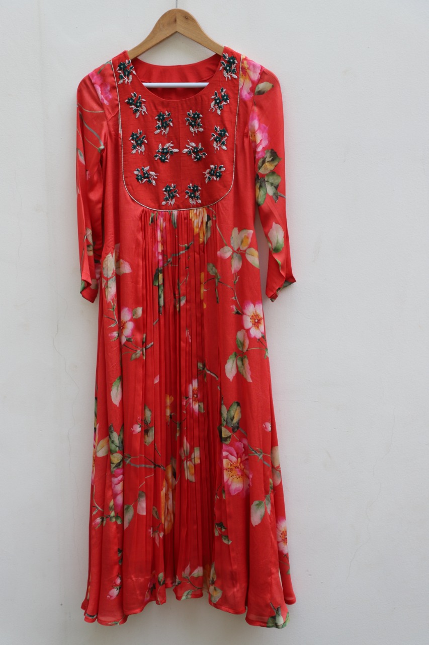 POPPY RED – Varuni Couture