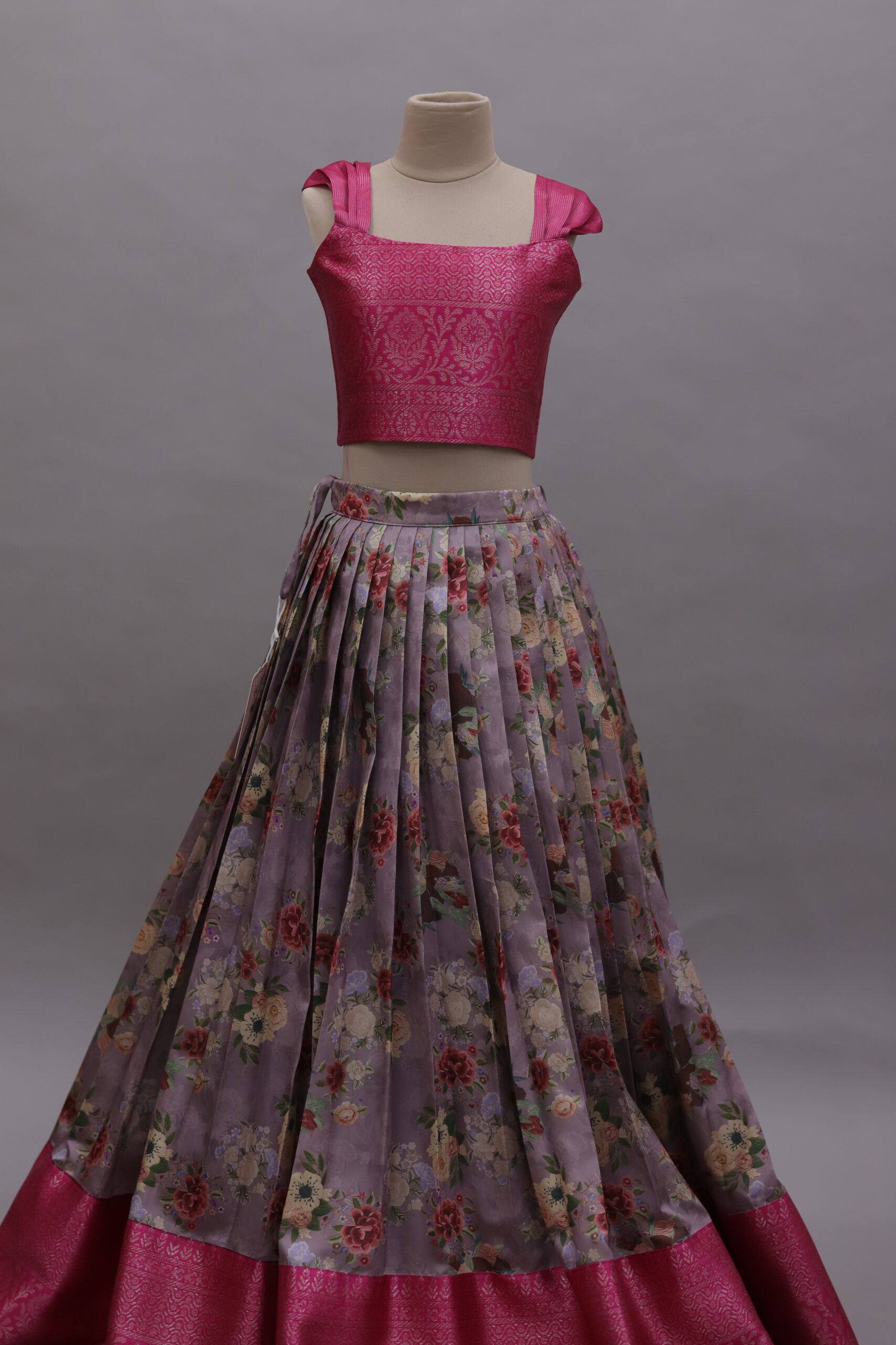 7935D58A-BB28-43F9-BD40-3F0F1B62FBB1