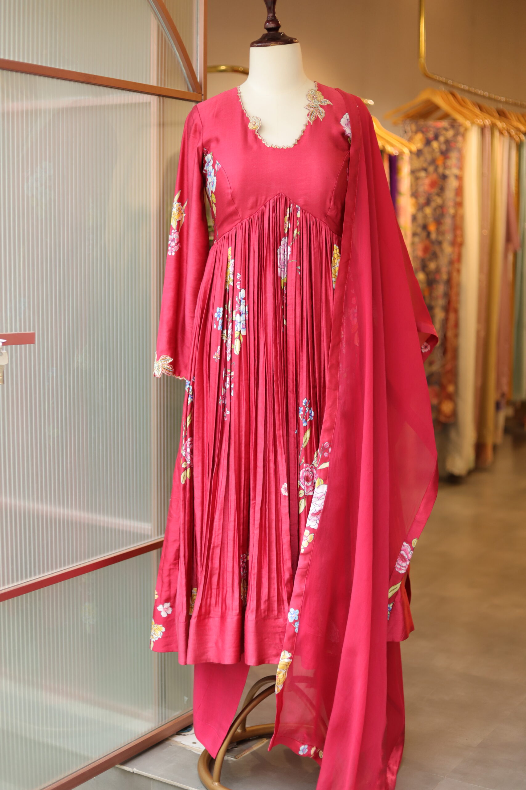 7CF66E5F-F410-4E48-9672-225C3B1BEF3C