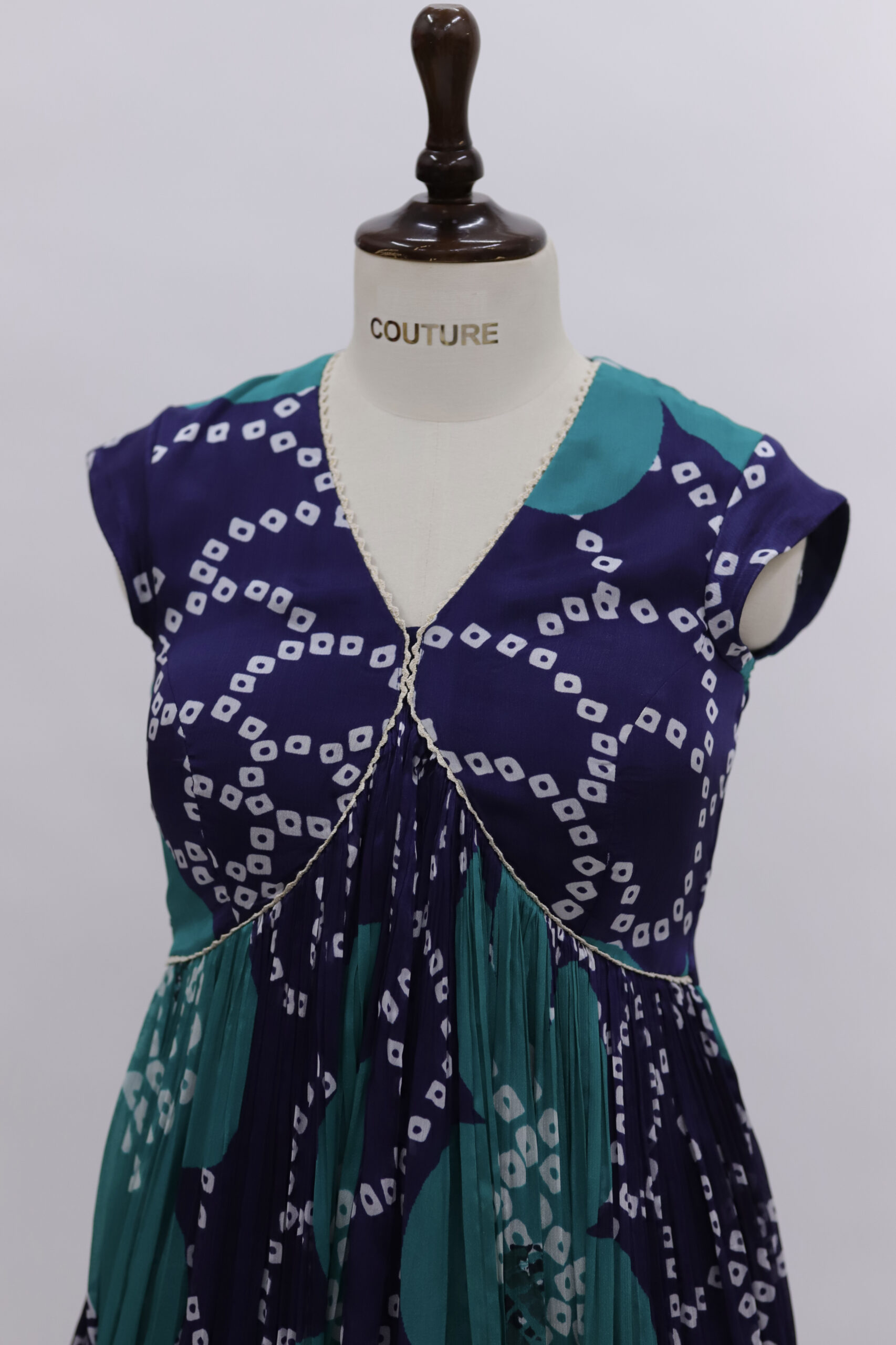 85869AED-ED9E-4BD9-9259-A73EC428B91F_1_201_a