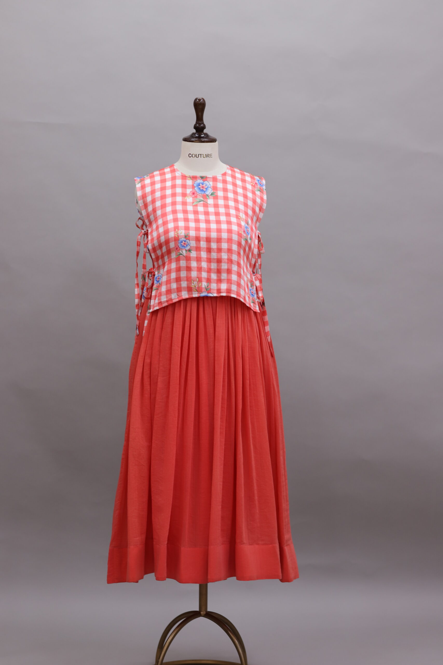 E05D0145-F4C8-4757-B0B9-65D1495D48D8