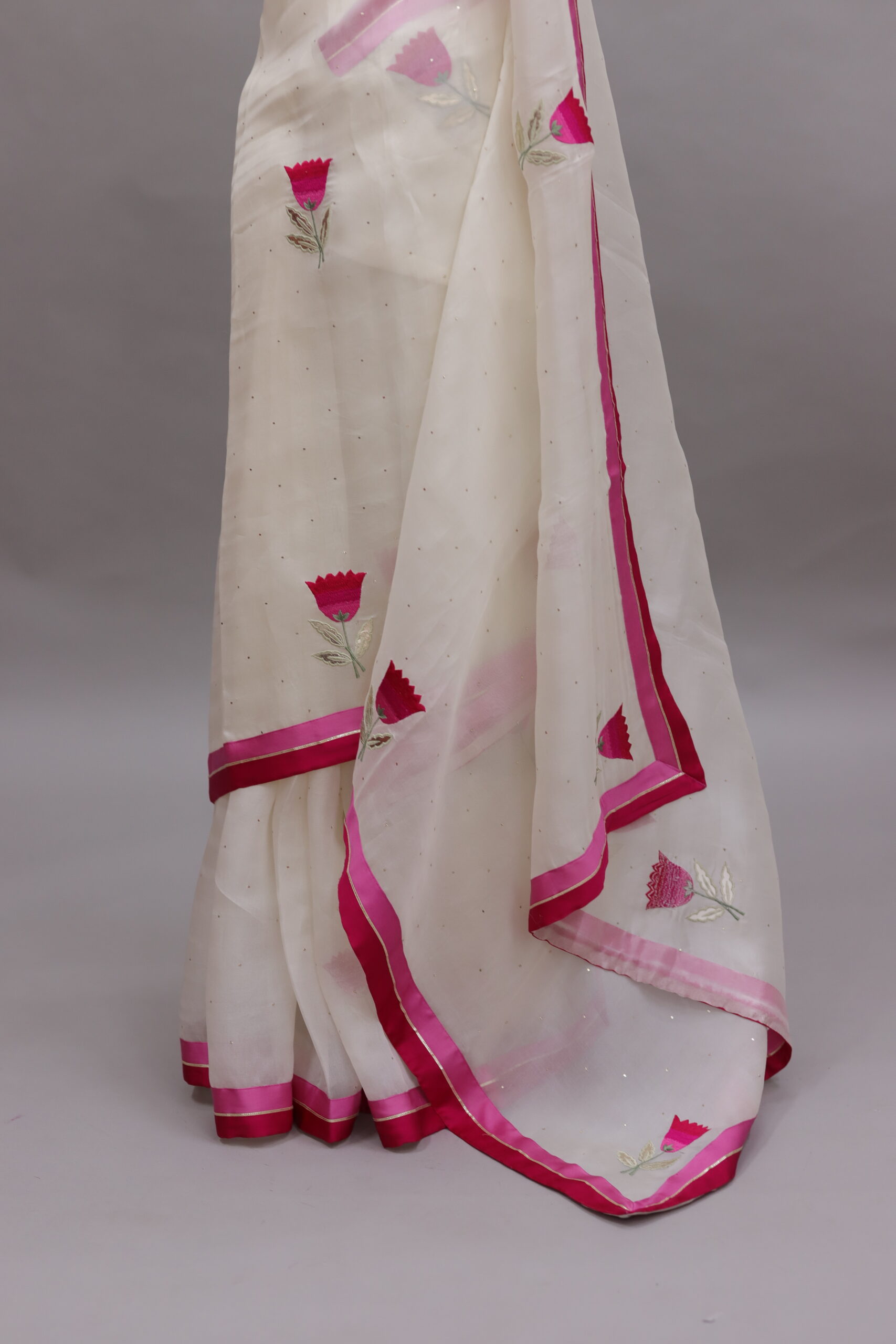 E3C4F2E5-FD59-405C-BC5E-D32C62681B43