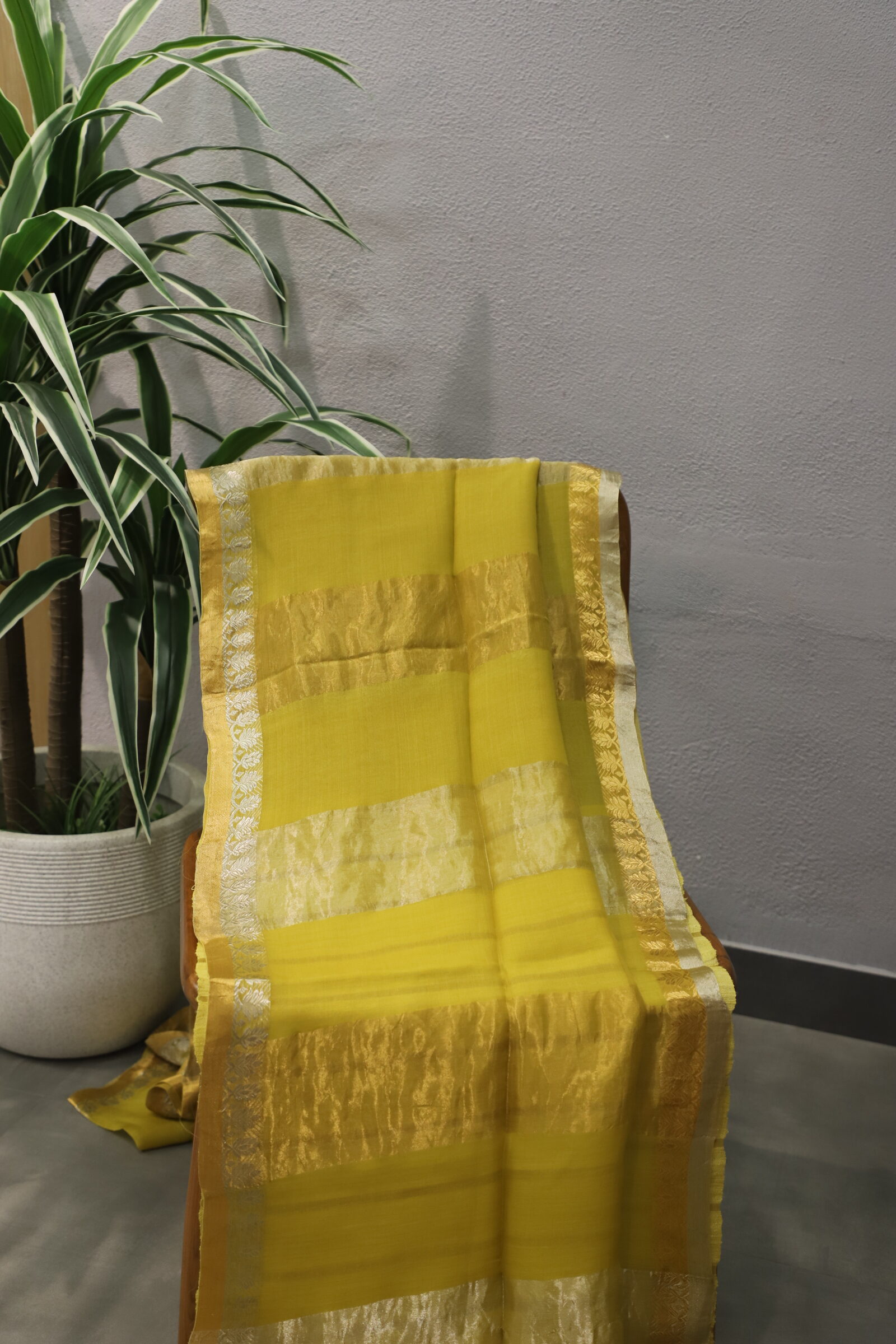 2EB5DE12-5D31-4EF0-8633-032CDA07A8AC