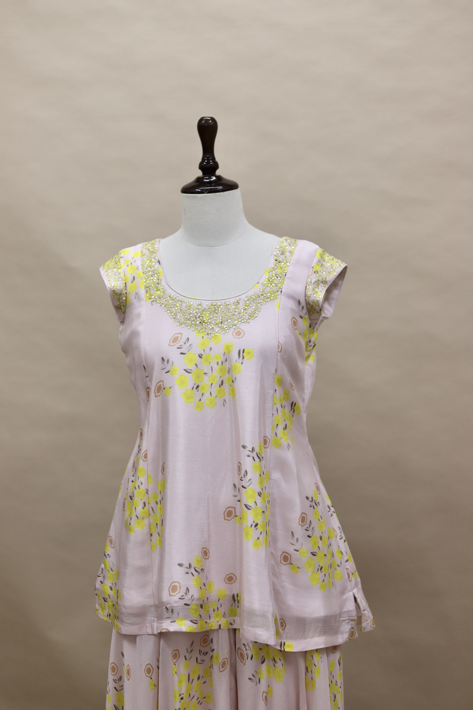 F42CA58E-C057-45A0-9BA3-3A903470AF26_1_201_a