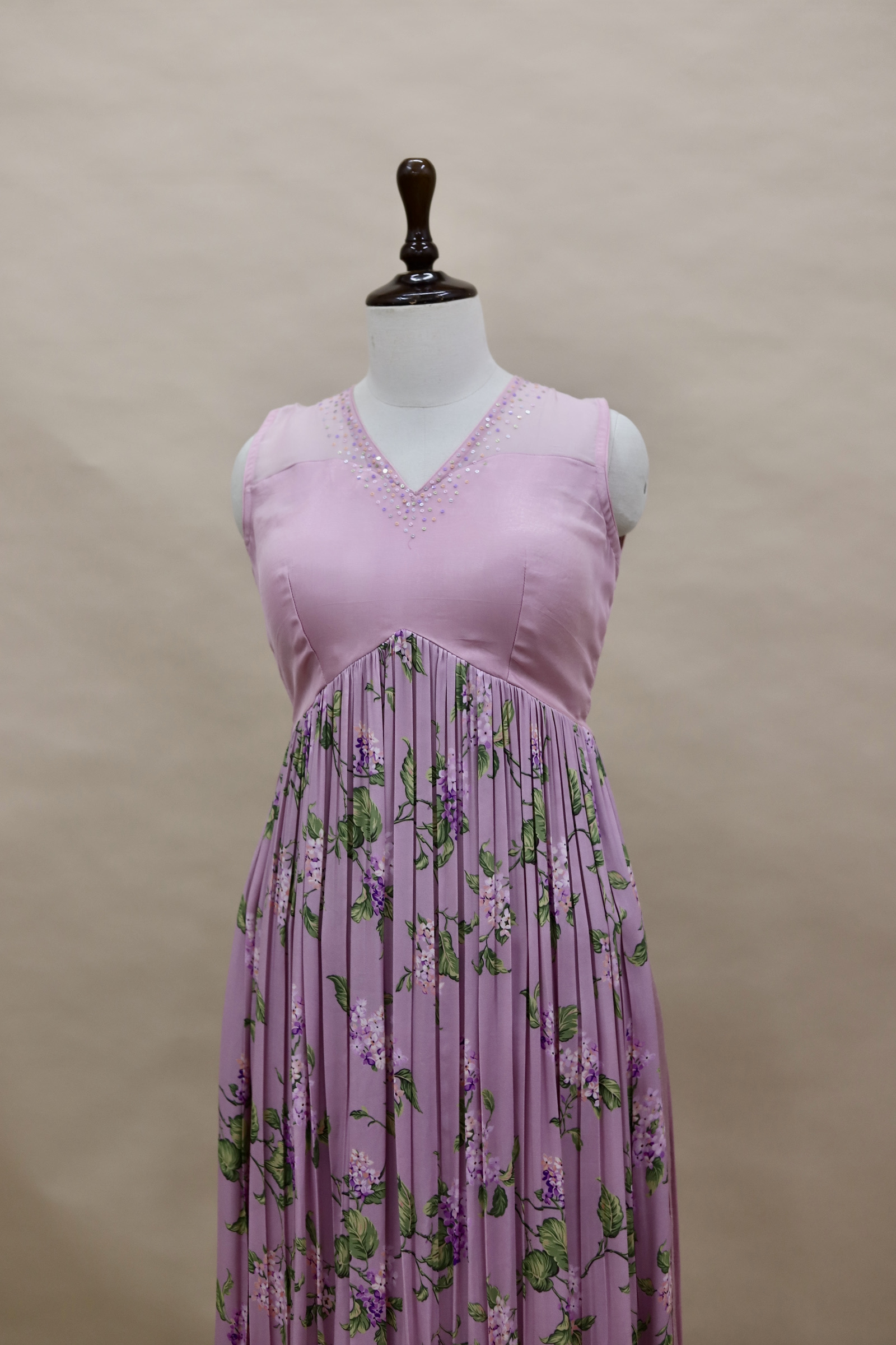 FB0FD1F9-227A-4477-9534-840ABC280139_1_201_a