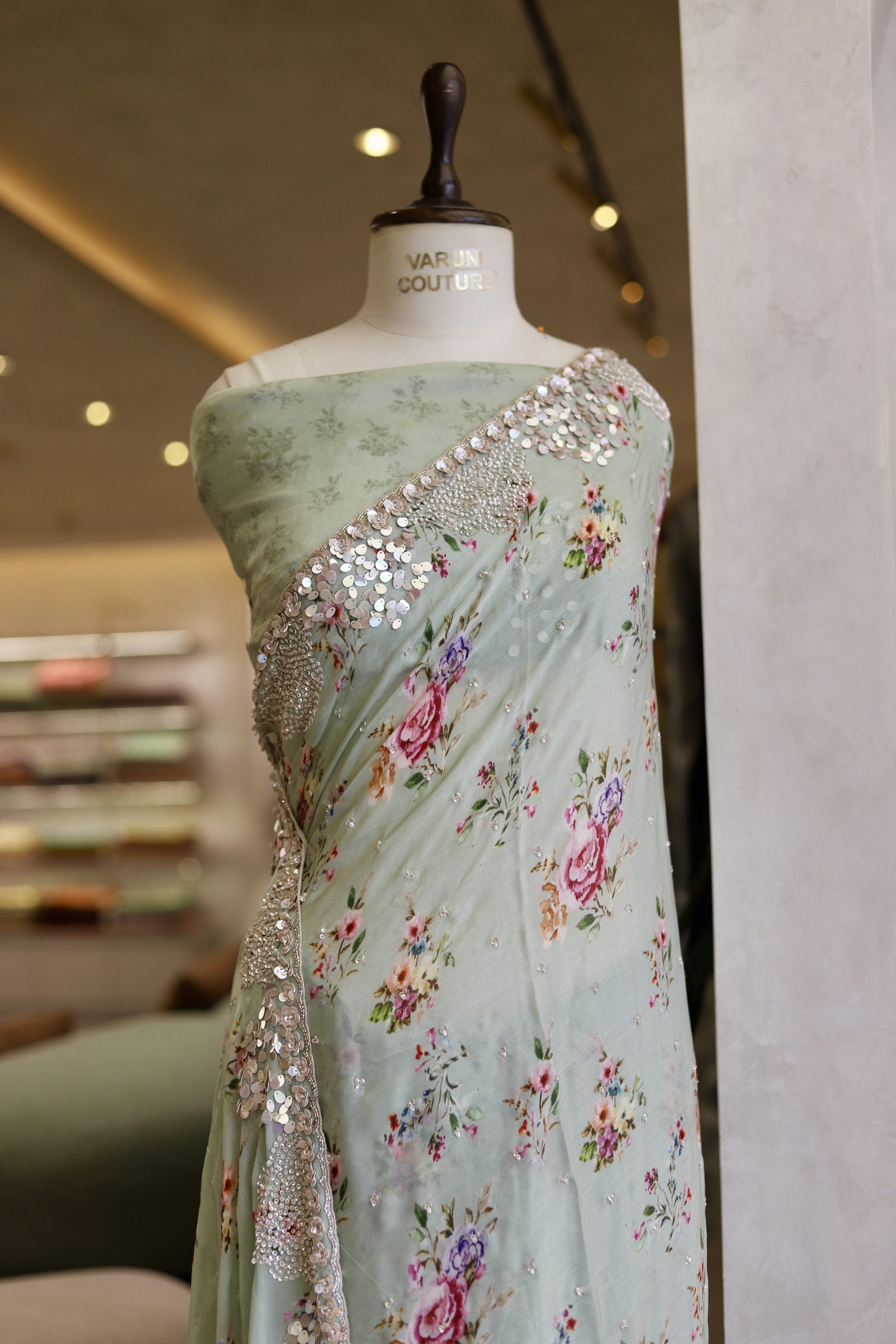 263A0B35-D061-43F7-AC2E-05A2DFB6863F_1_201_a