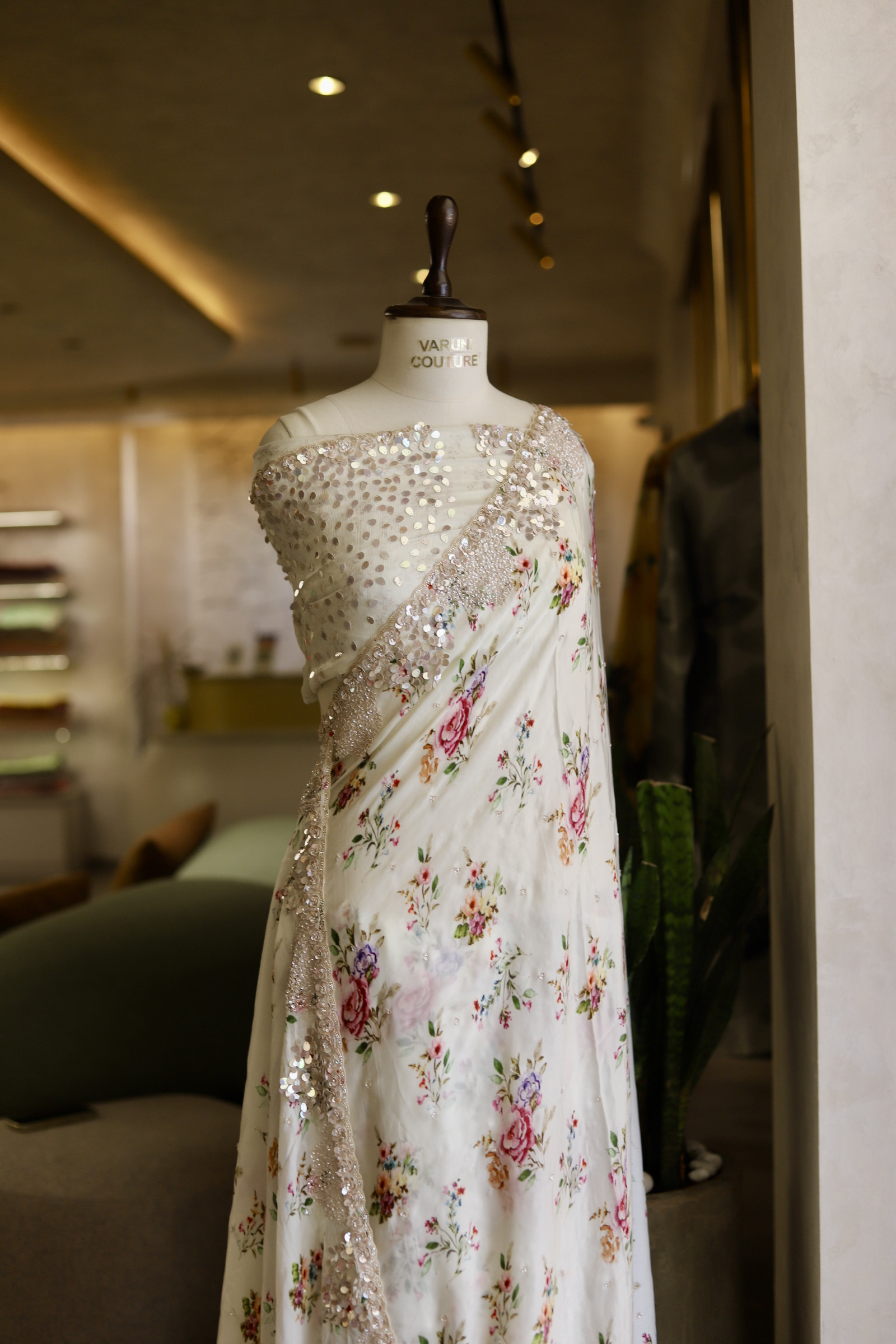 5F232DD2-1AAA-49AE-B710-E8C8B595A7D8_1_201_a