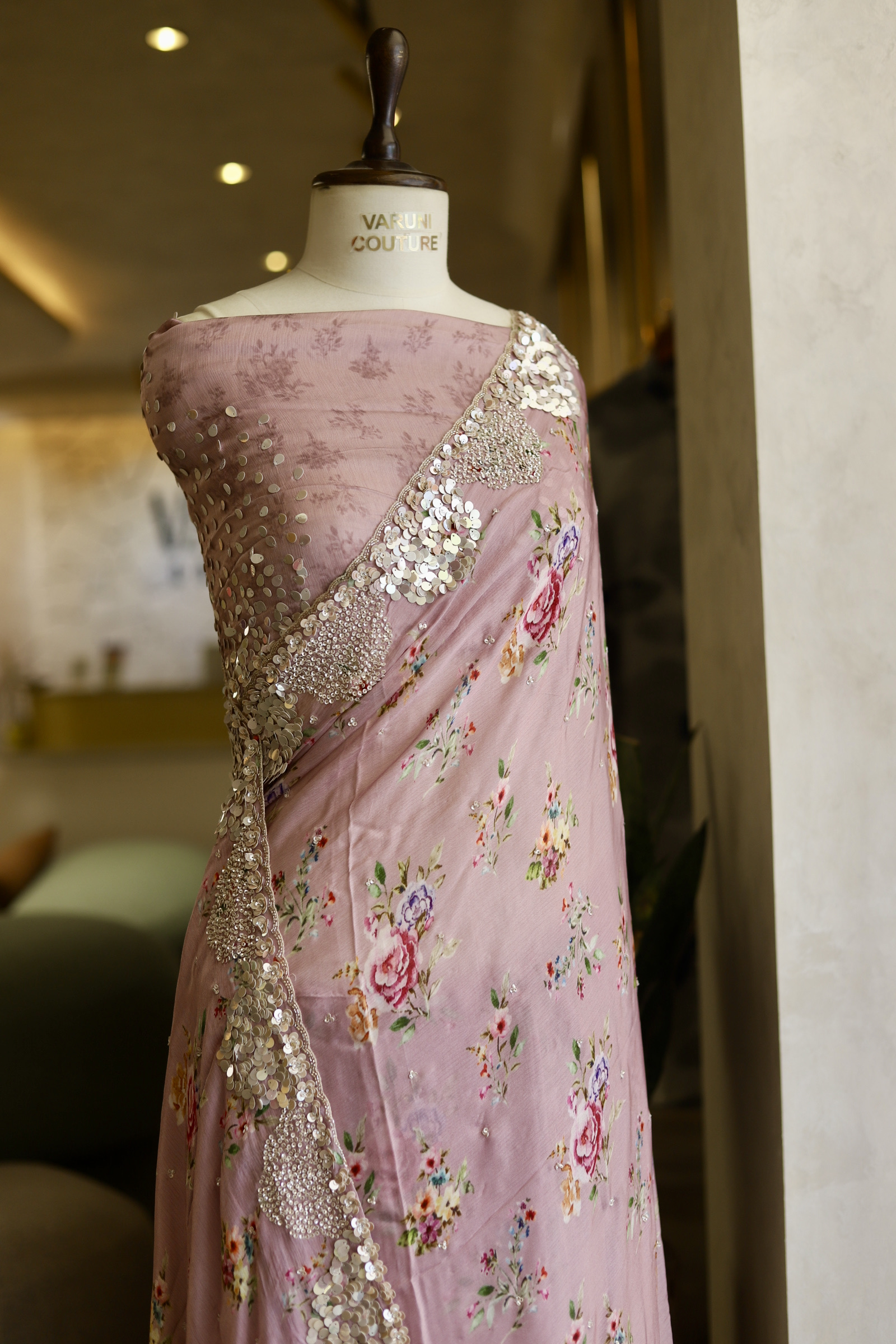 B63FD5B5-5A06-4DB9-9B58-BF0DB880C704_1_201_a