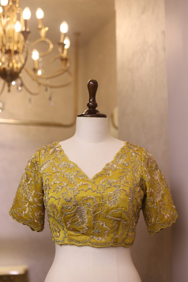 GOLDEN GULAB BLOUSE