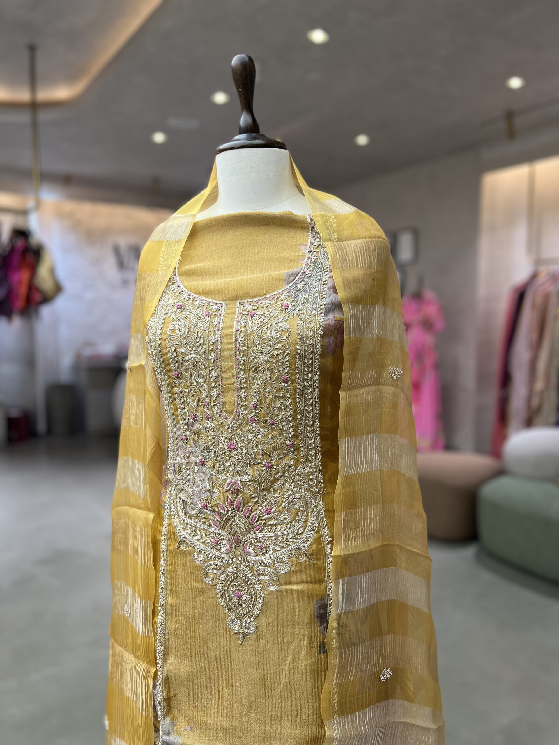 6E259A66-E997-4501-9D00-2F23E4C24B3D